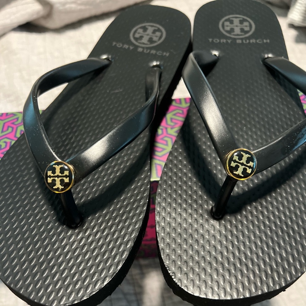 Tory Burch Thin Flip Flops